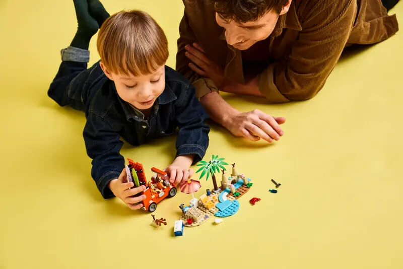 LEGO Blueyn perheen autoretki rannalle